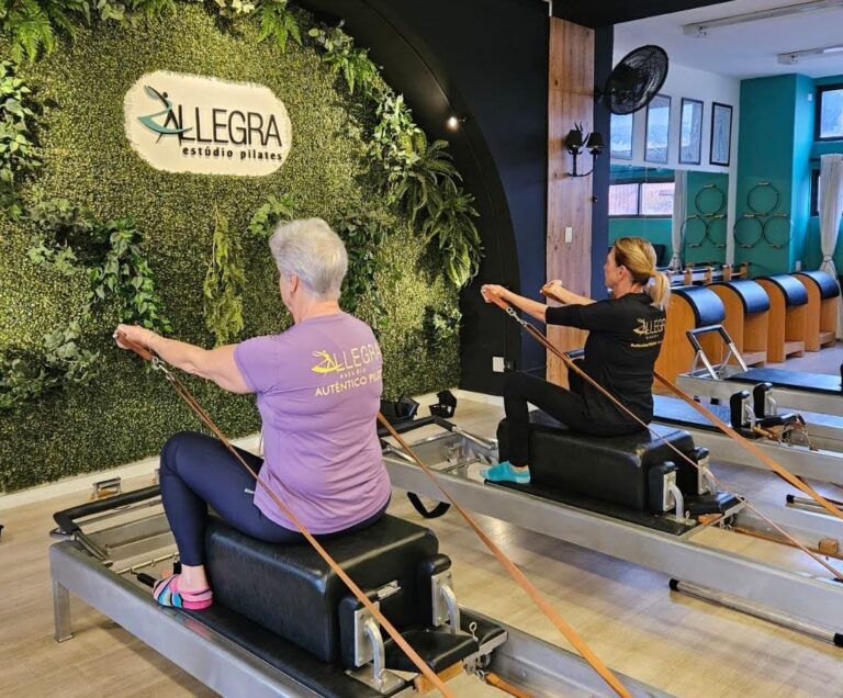 Sessão de pilates realizada na Allegra Estúdio Pilates